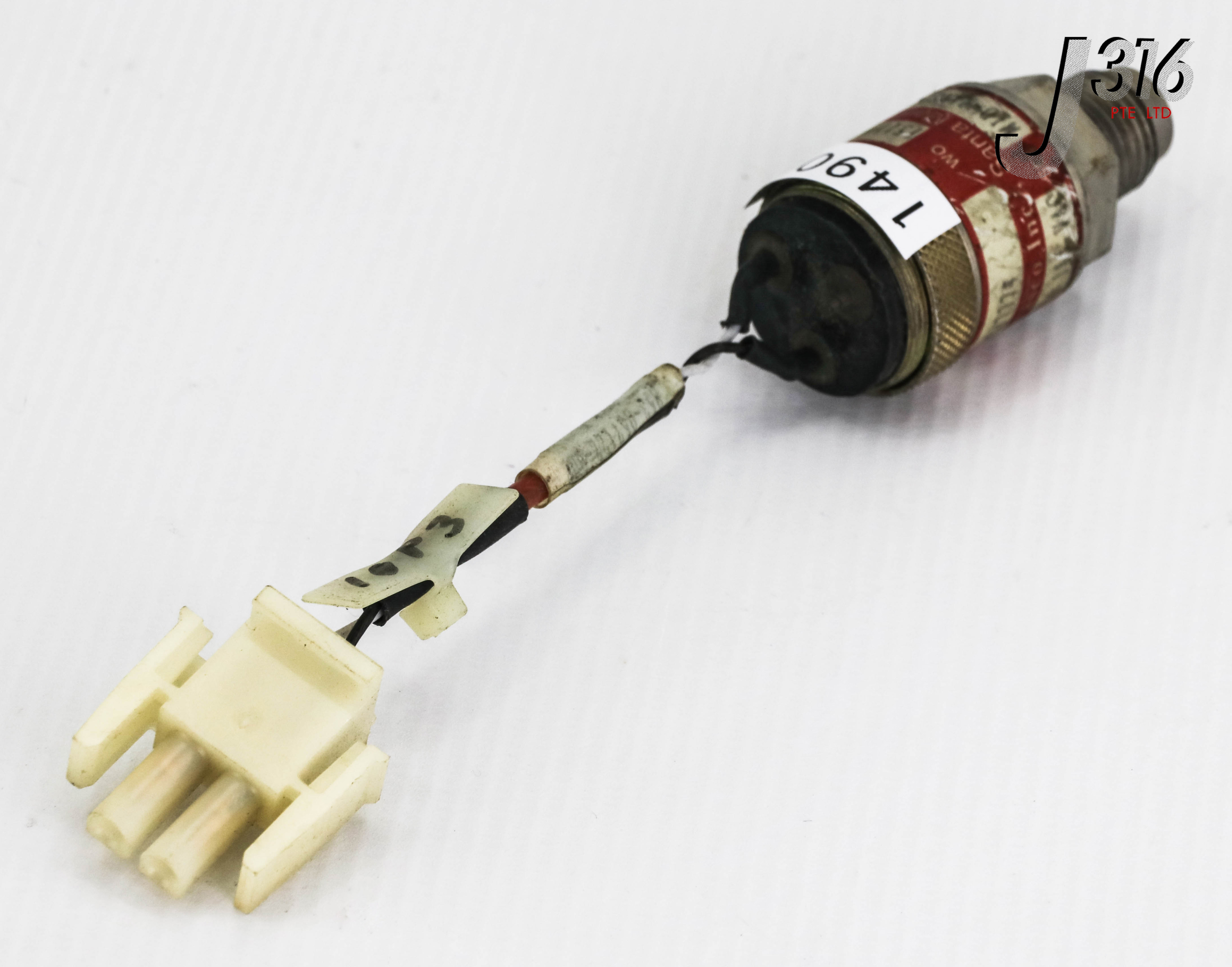 スイッチ 14906 WASCO VACUUM SWITCH, 30